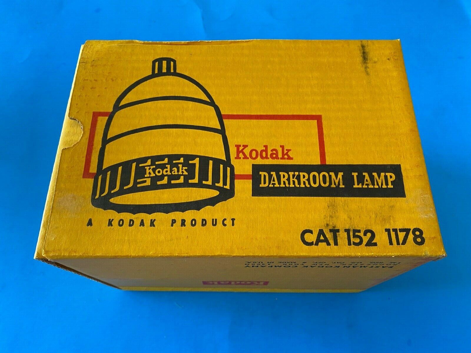 New In Box Unused Vintage Eastman Kodak Darkroom Lamp Catalog #  152 1178 Mint